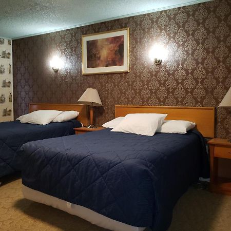 Neepawa Motel Екстер'єр фото