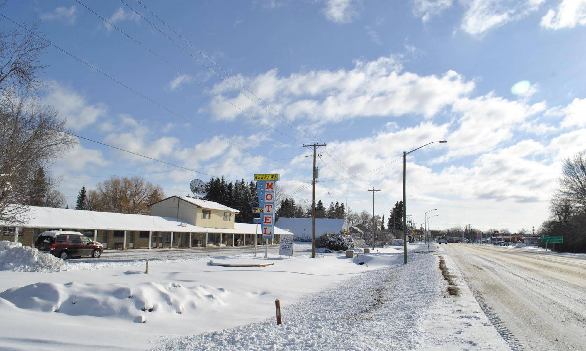 Neepawa Motel Екстер'єр фото